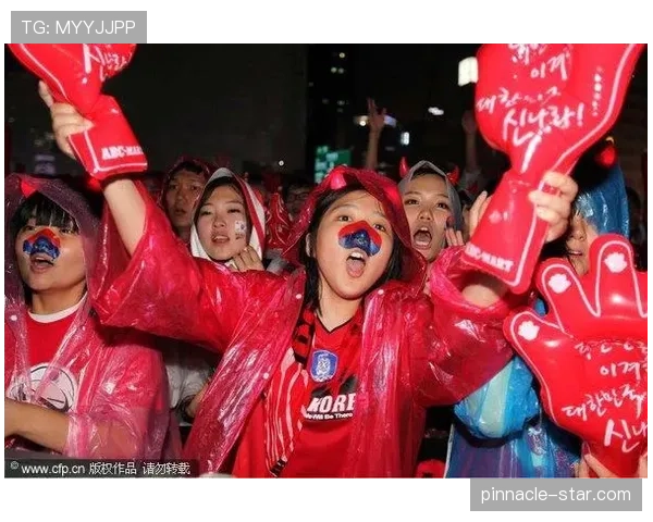 韩国球迷狂欢，捷克媒体却不服：A组出线大战提前打响